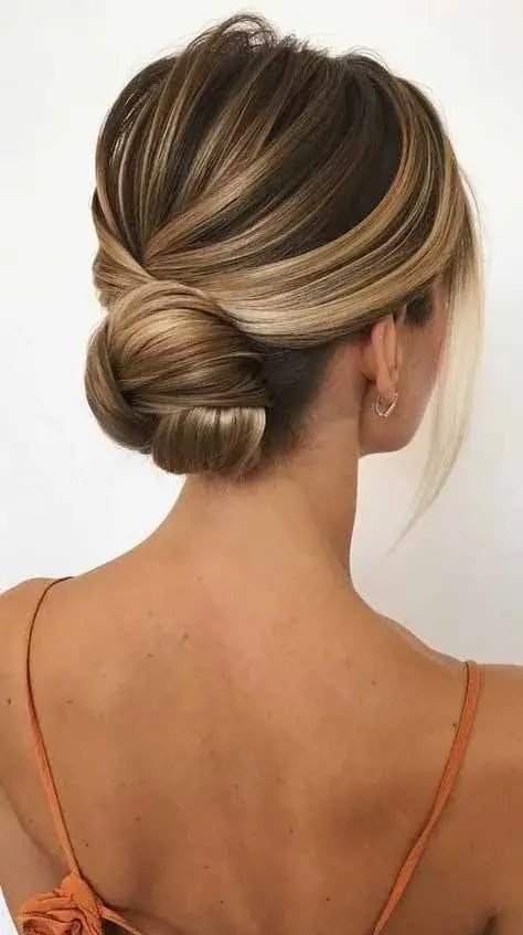 Chignon - View 2