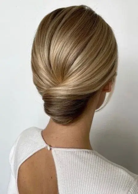 Low Chignon - View 1