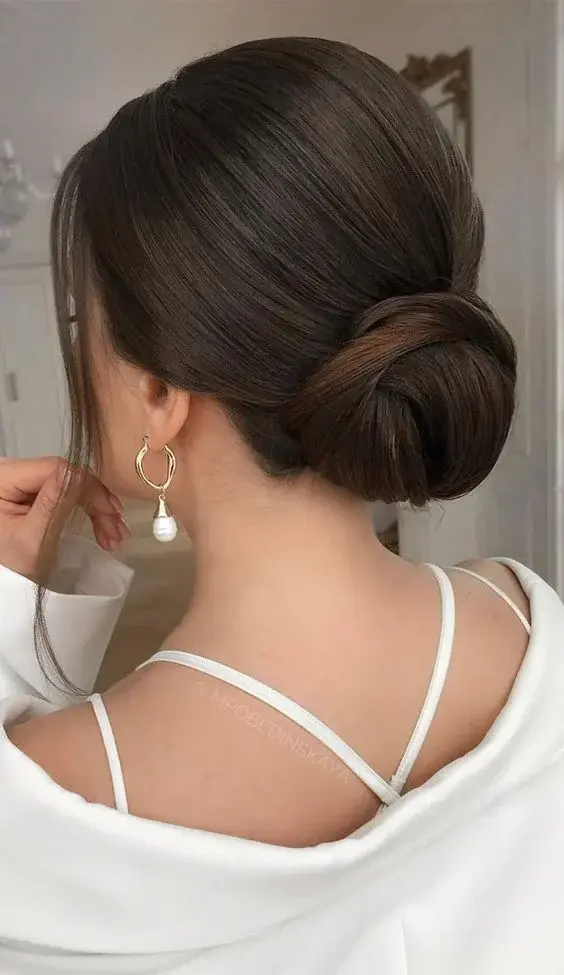 Low Chignon inspiration