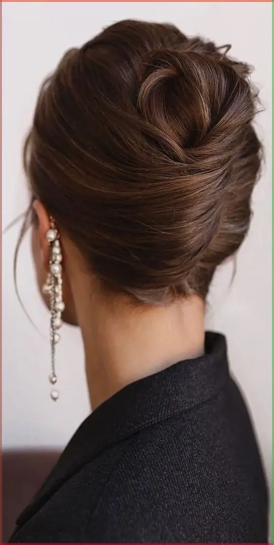 Low Chignon inspiration